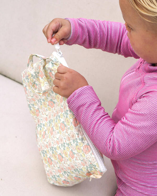 Sunnylife Into The Garden Wet Bag for Womens
