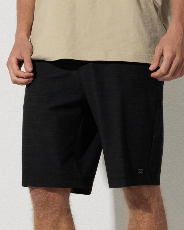 Crossfire Submersible Hybrid Walk Shorts