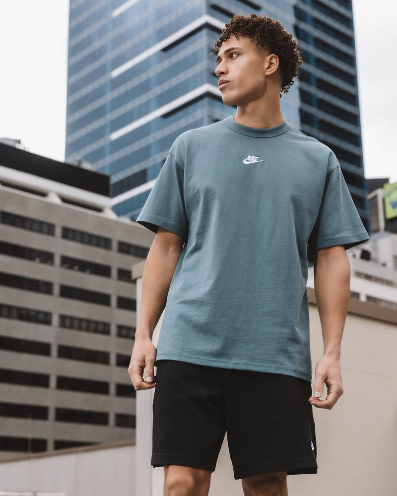 Nike Loose Premium Essential T-Shirt for Mens
