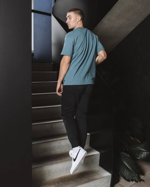 Nike Loose Premium Essential T-Shirt for Mens