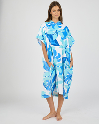 Topanga Hibis Hooded Towel for Womens image number null