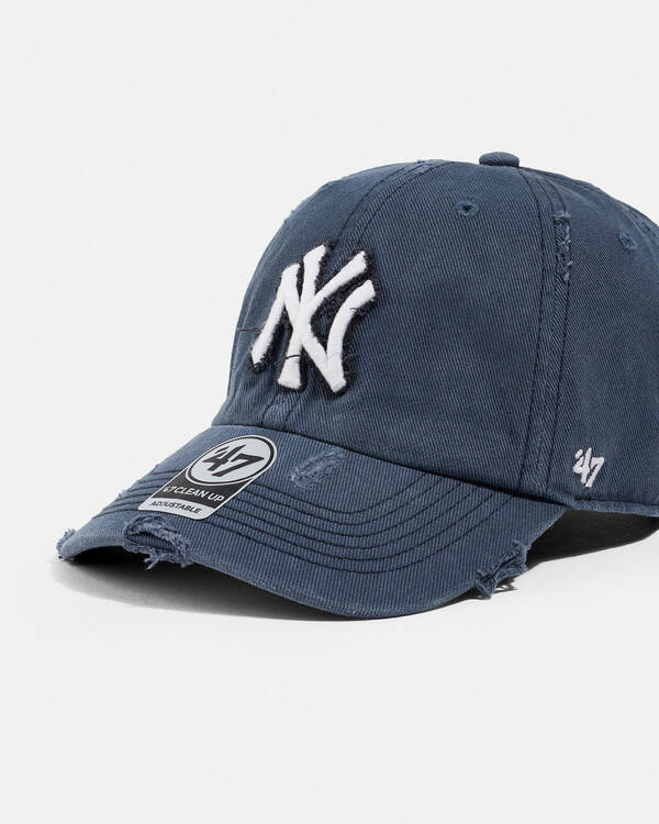 Forty Seven New York Yankees Well Worn Clean Up Cap for Mens