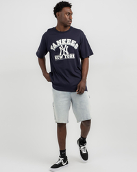 Majestic New York Yankees Cracked Puff Arch T-Shirt for Mens image number null