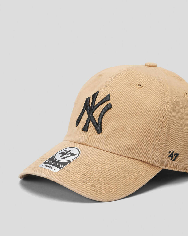 Forty Seven New York Yankees Clean Up Strapback Cap for Mens