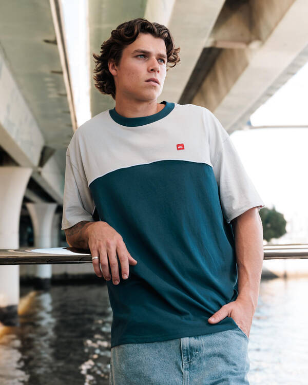 Crossing Knit Short Sleeve T-Shirt