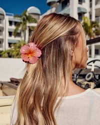 Karyn In LA Hibiscus Flower Hair Claw Clip for Womens image number null