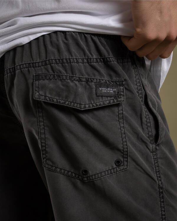 Volcom Center Trunk 17" Board Shorts for Mens