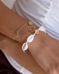 Karyn In LA Frangipani Bracelet Pack for Womens image number null