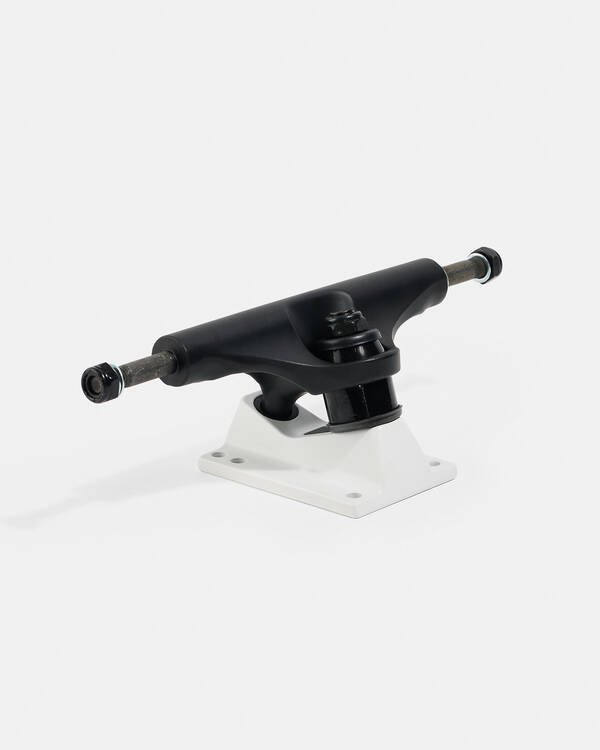 Sanction Sanction Black/White Skateboard Truck for Mens