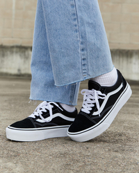 Vans Womens Old Skool Platform Shoes for Womens image number null