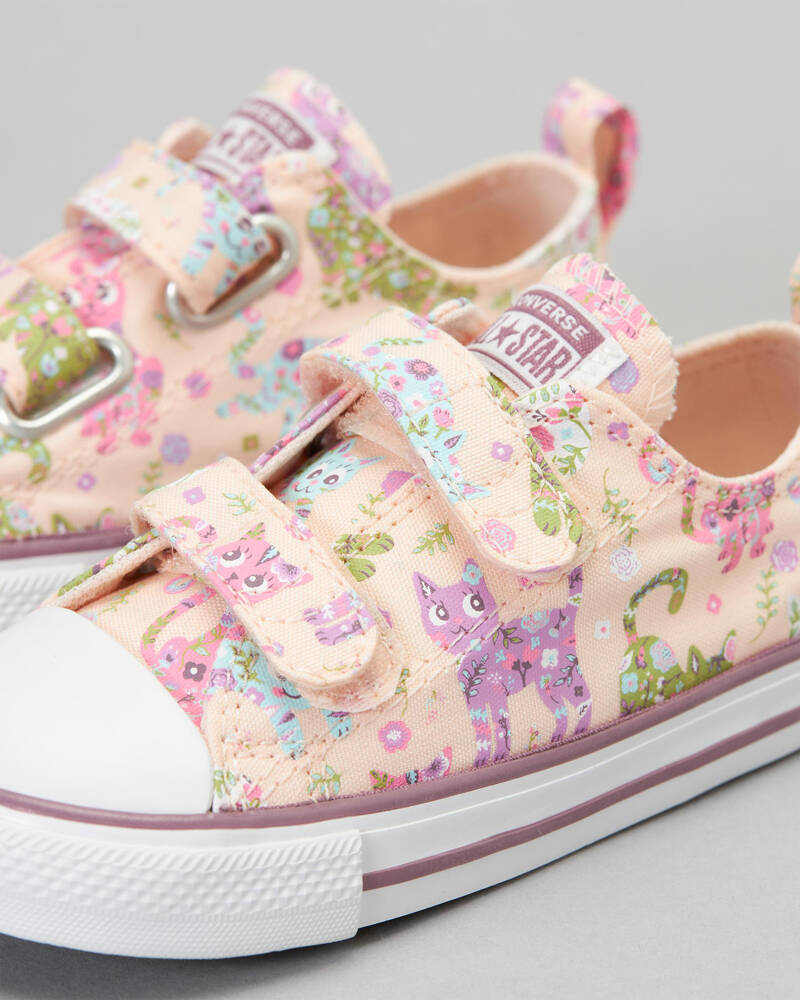 Converse Toddlers' Chuck Taylor All Star Easy On Shoes for Womens