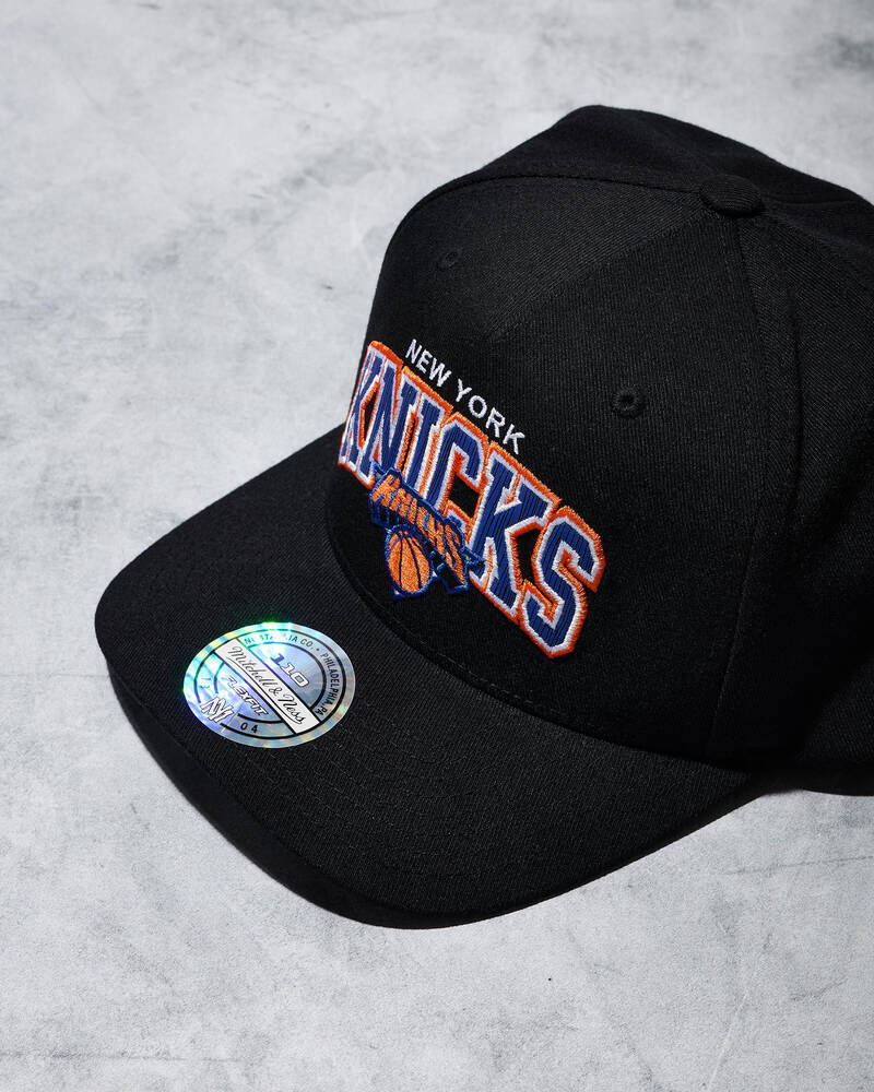 Mitchell & Ness New York Knicks Arch 110 Snapback Cap for Mens
