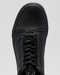 Vans Womens Old Skool Leather Shoes for Womens image number null