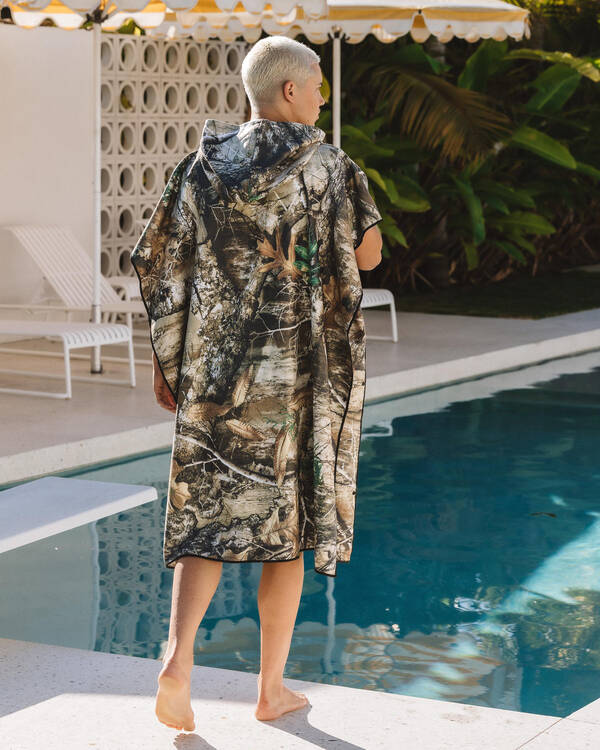 Salty Life Bullseye Hooded Towel for Mens