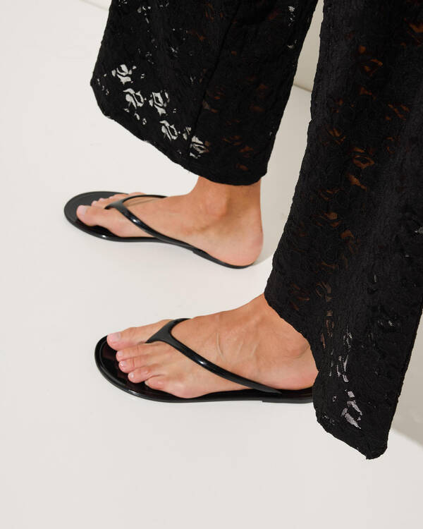 Beach Jelly Thongs