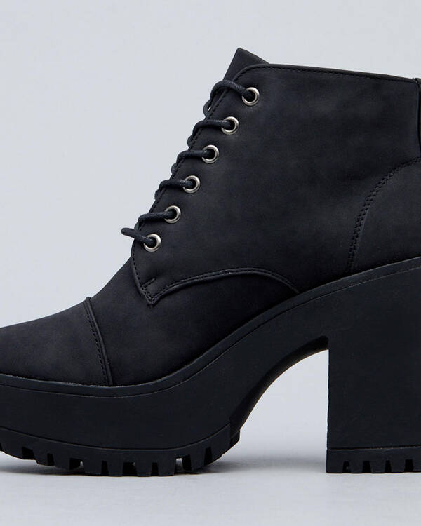 Sascha Boots