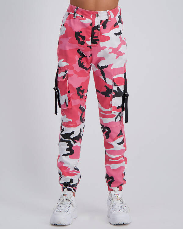 Mia Pant