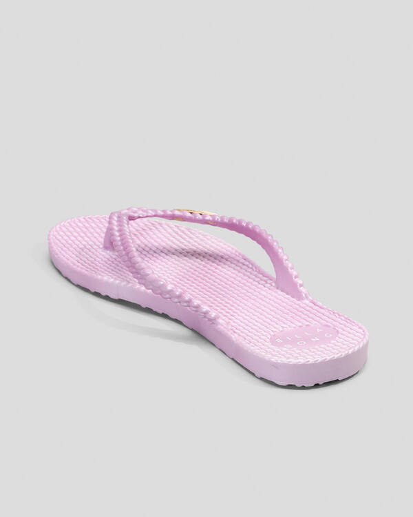 Kick Back Thongs