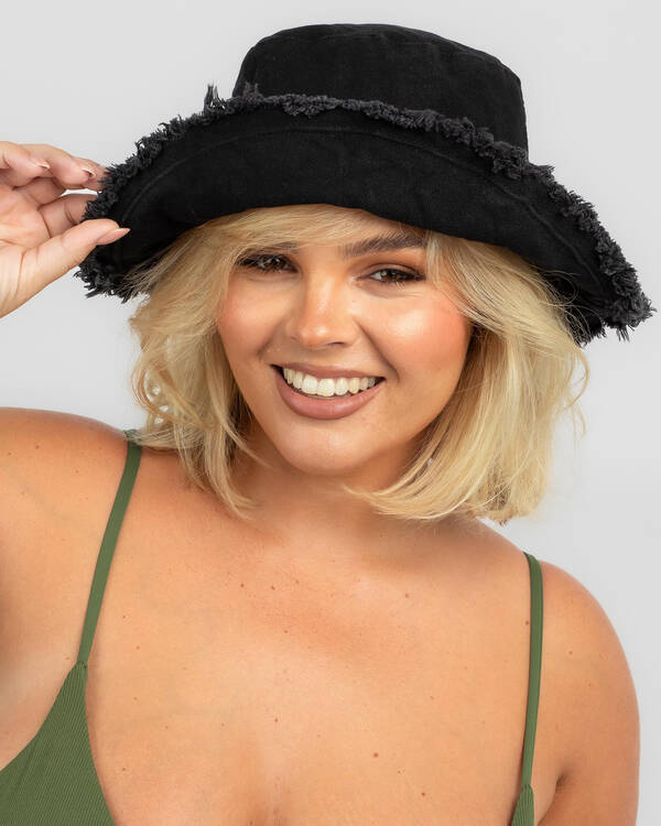Eve Bucket Hat