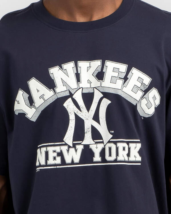 New York Yankees Cracked Puff Arch T-Shirt