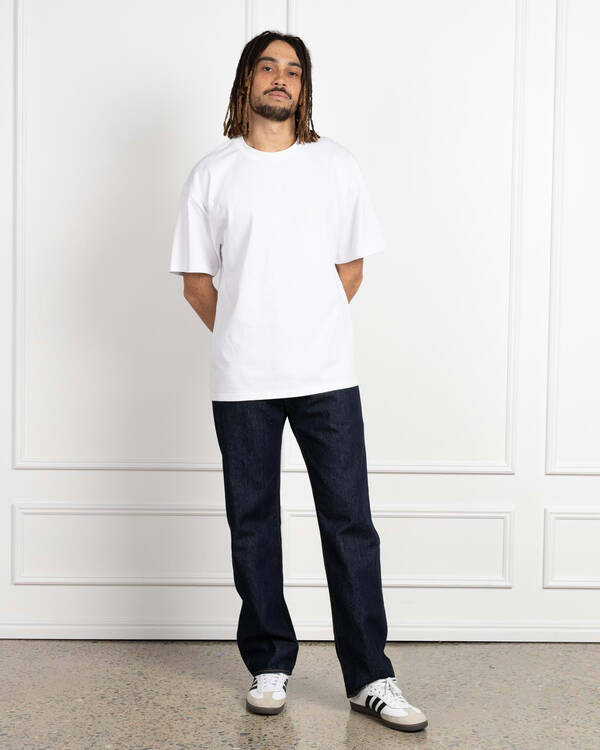 555 Relaxed Straight Jeans