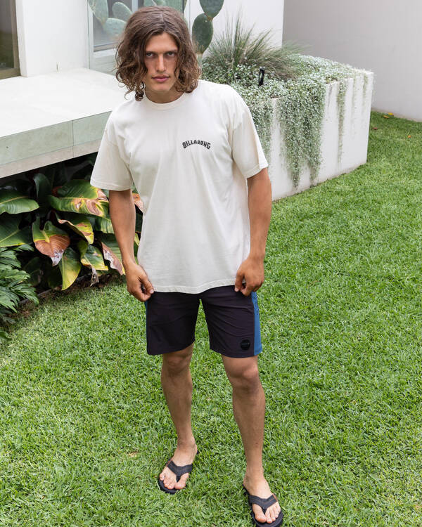 Arch Wave OG T-Shirt
