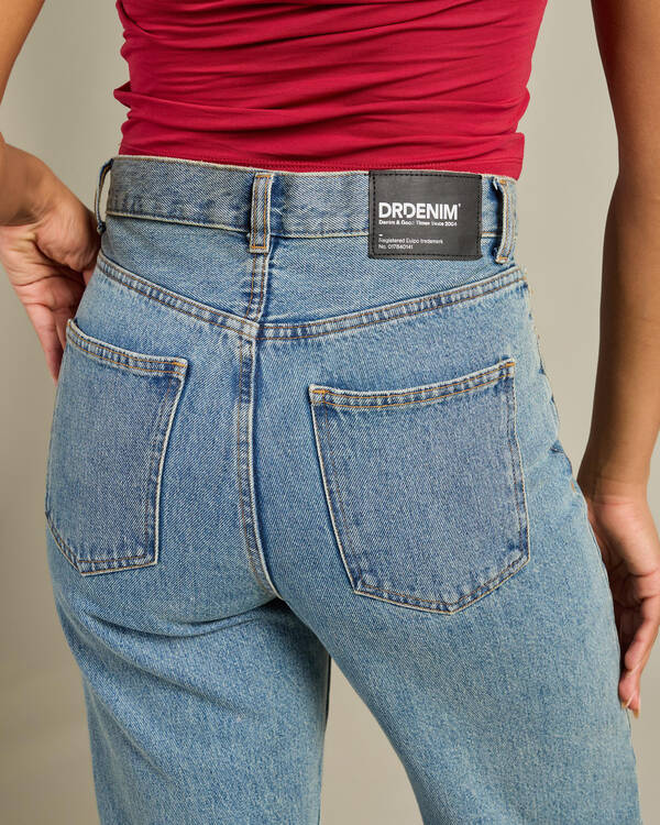 Echo High Straight Jeans