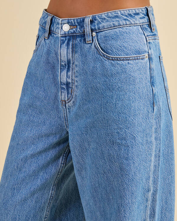 Mid Slouch Jeans
