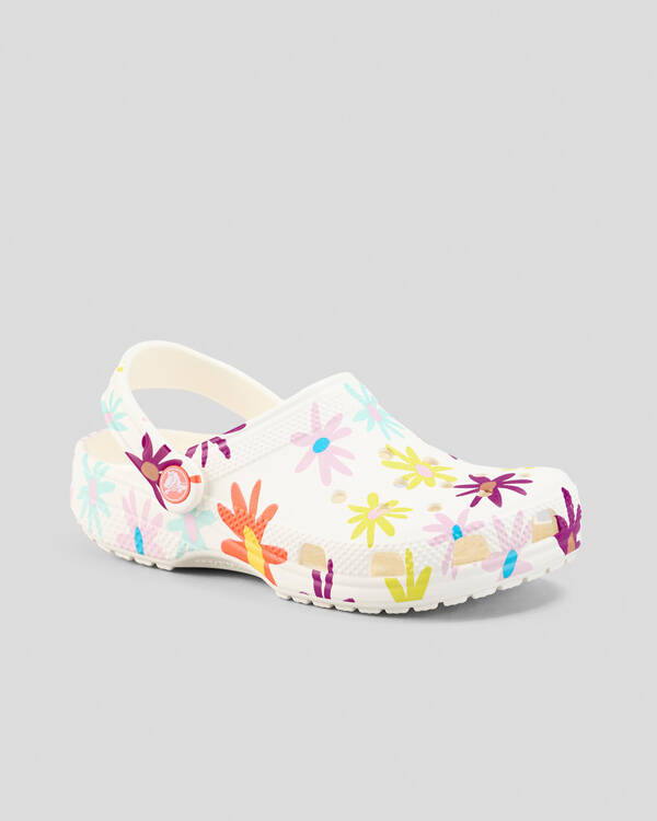Classic Crafted Daisy Clogs