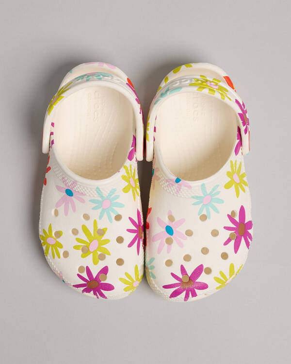 Classic Crafted Daisy Clogs