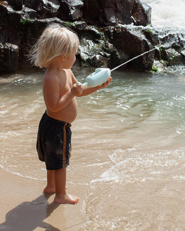 Shark Water Squirter