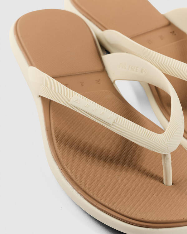 Water Willow Malibu Thongs