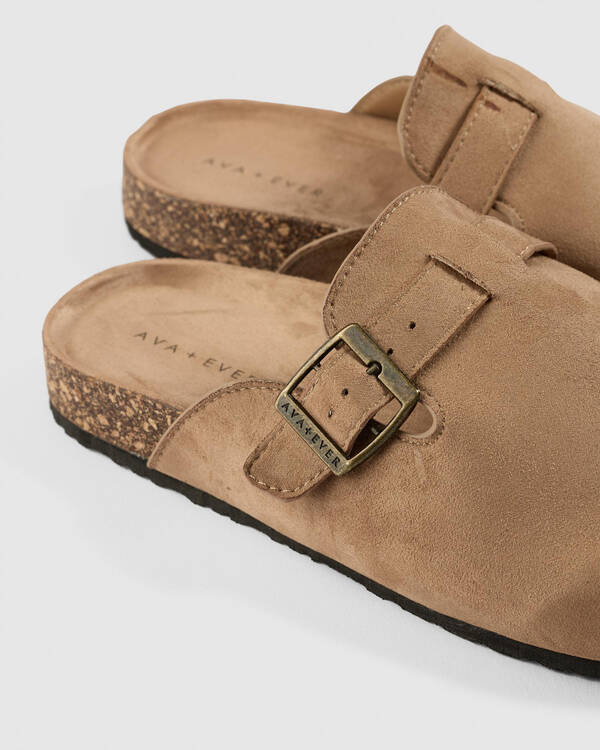 Moscow Slide Sandals