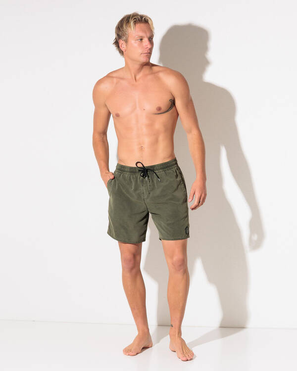 Center Trunk Walk Shorts