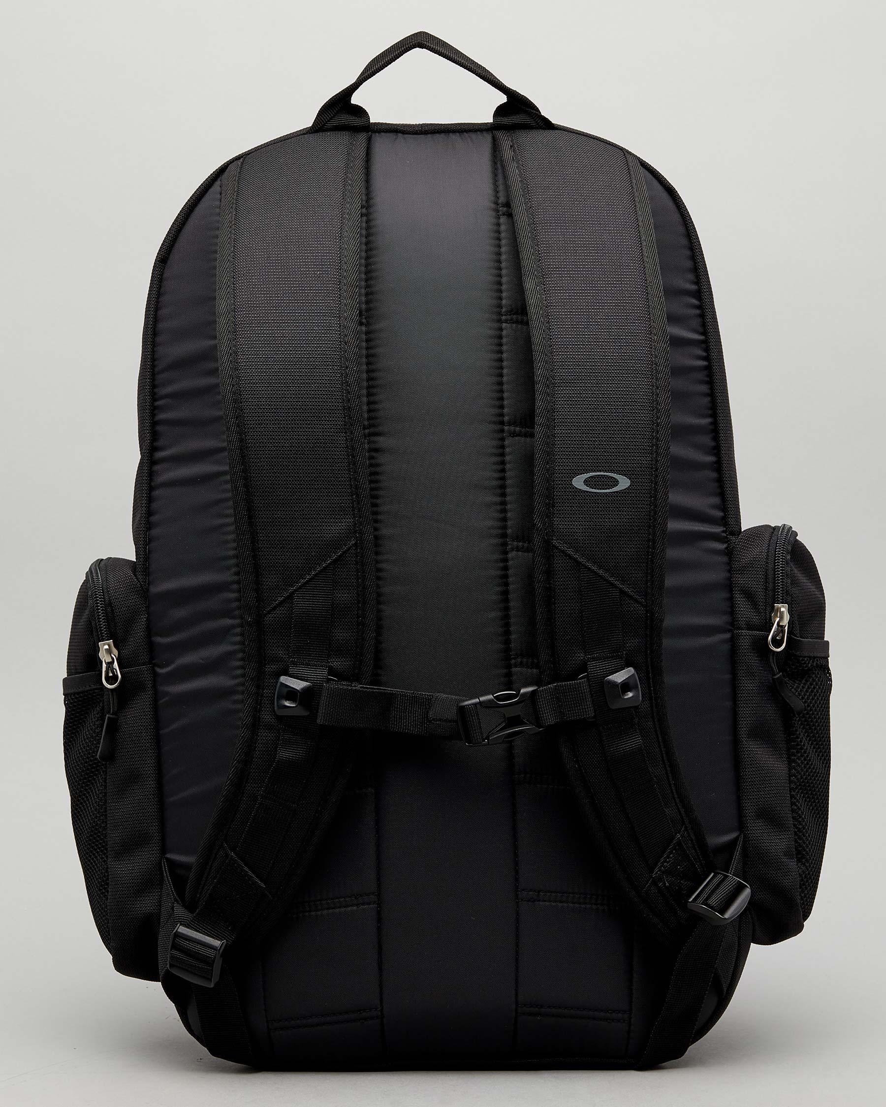 Oakley Blade 30 Backpack In Blackout FREE* Shipping & Easy Returns City Beach New Zealand
