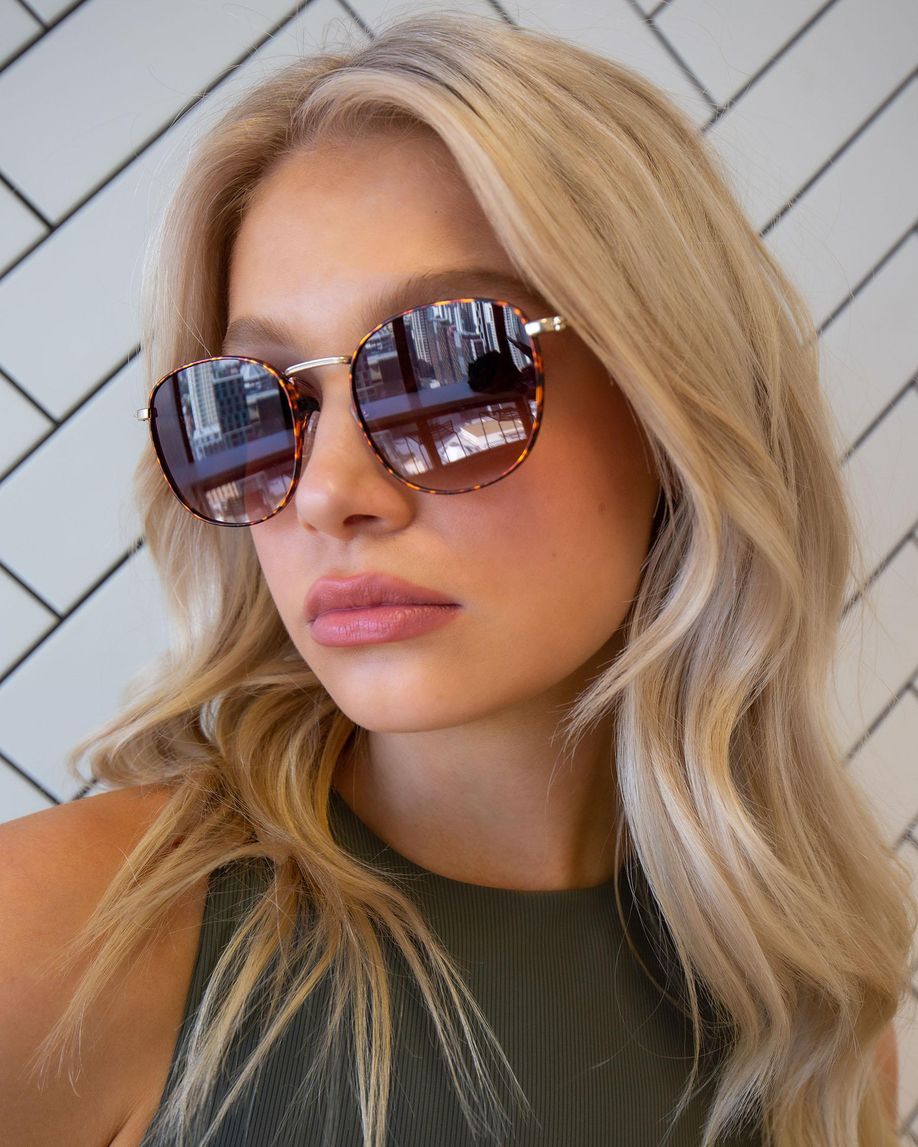 Indie Eyewear Stella Sunglasses In Tort/grad Brown Fast Shipping