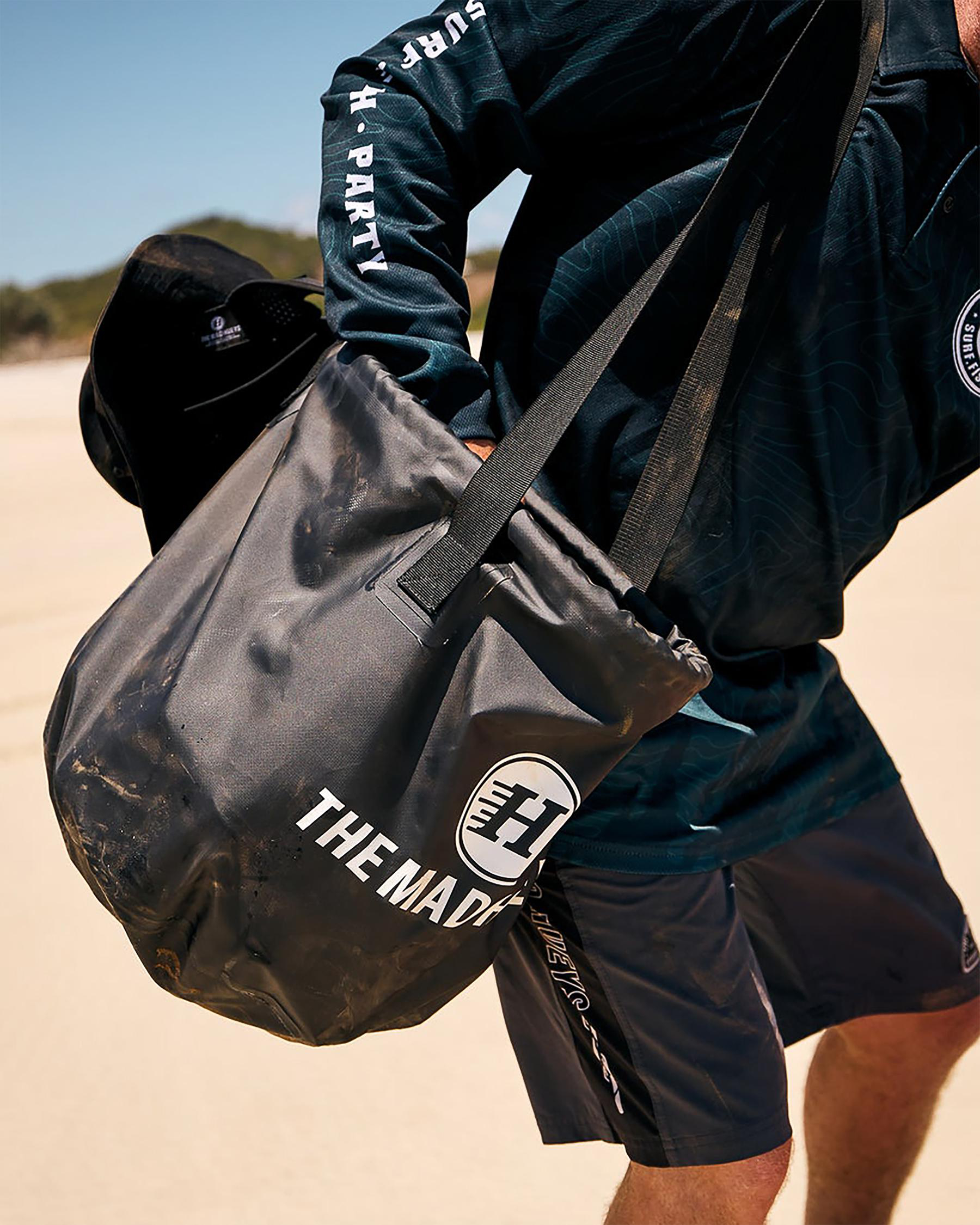 The Mad Hueys Dry Bucket Bag In Black FREE* Shipping & Easy Returns