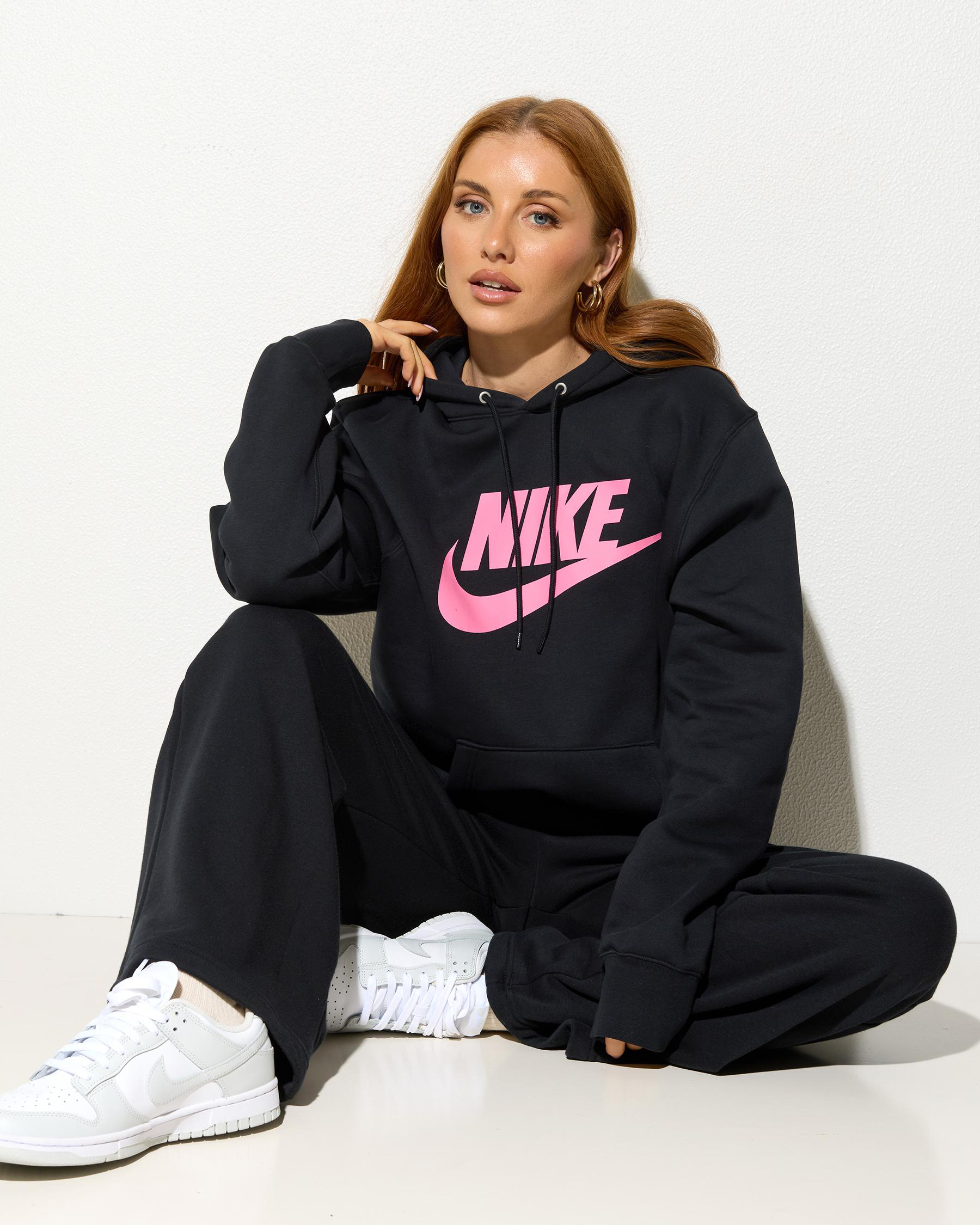 Club BB Po GFX Hoodie