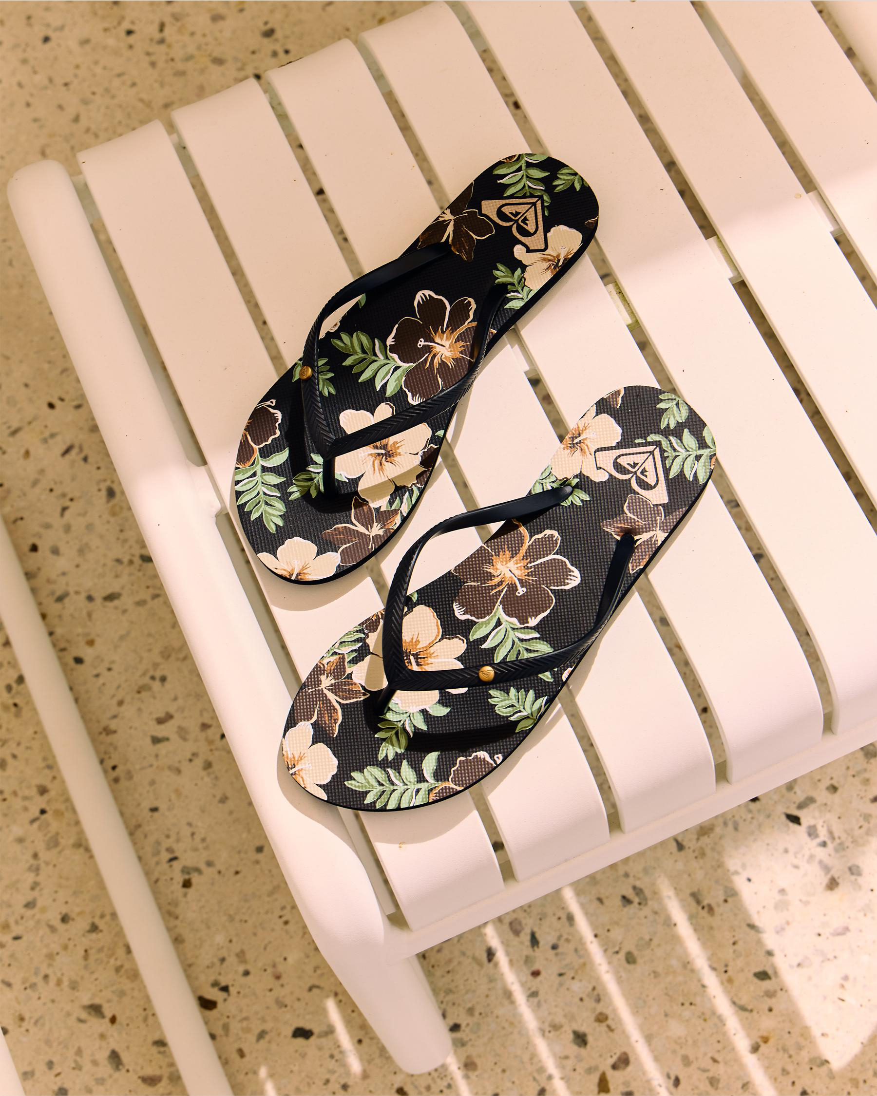 Bermuda Print Thongs