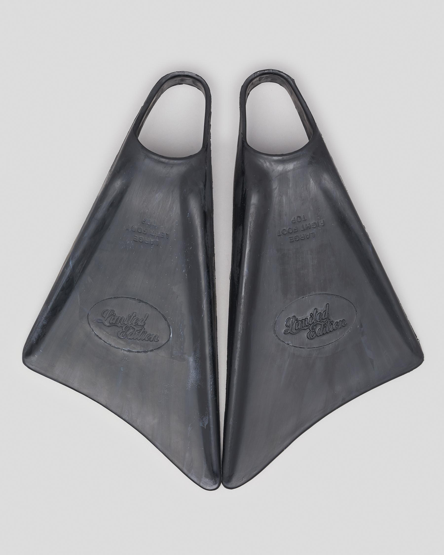 Joe Clarke All Black Fins
