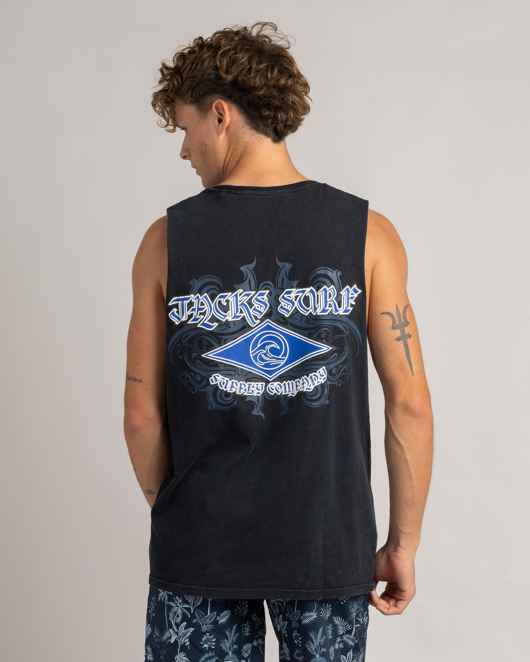 Wavecrest Muscle Tank