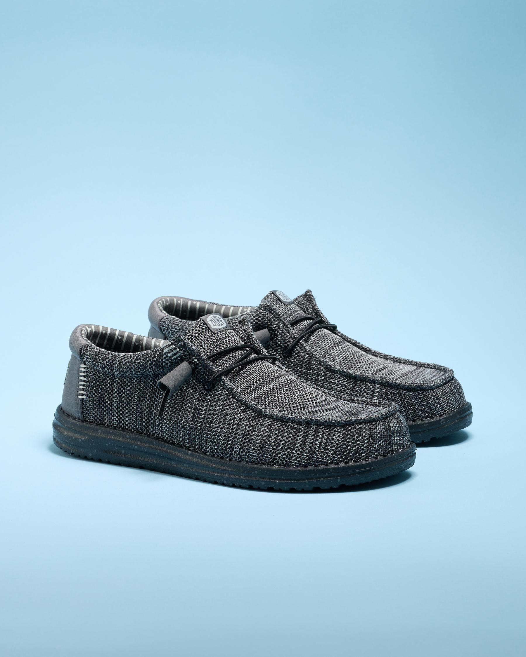 Wally Stretch Sox Shoes