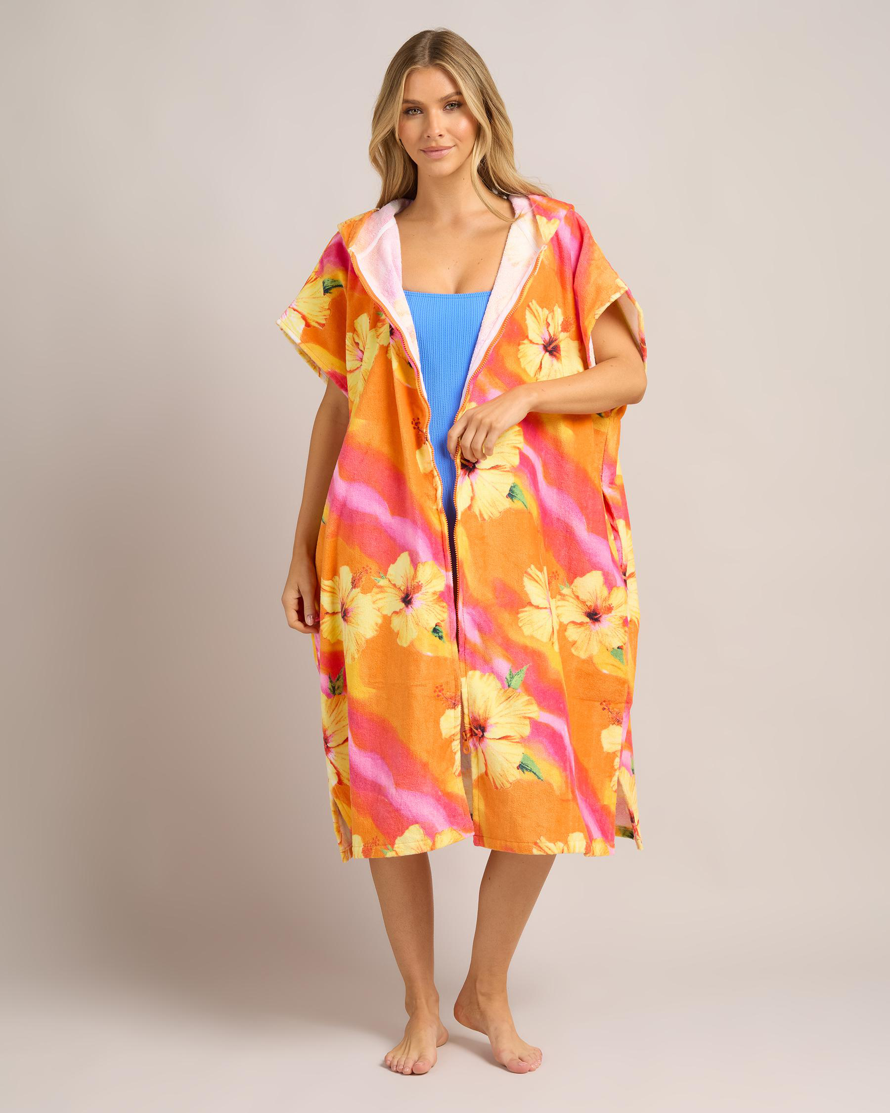 Manaia Zip Hooded Towel