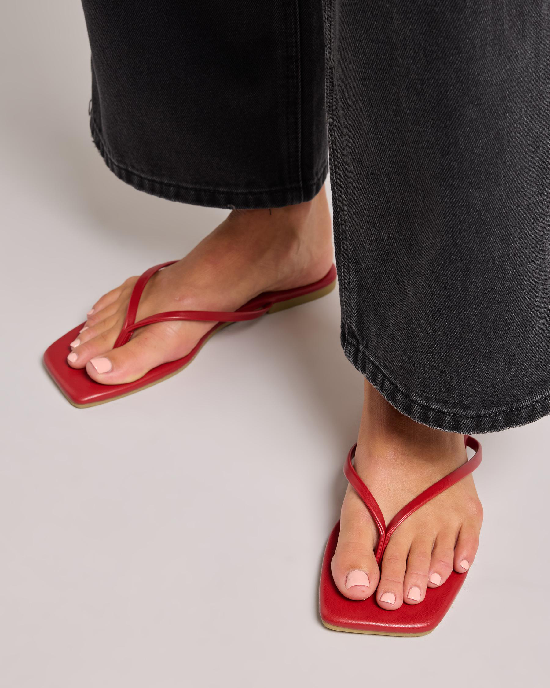Gigi Thong Slide Sandals
