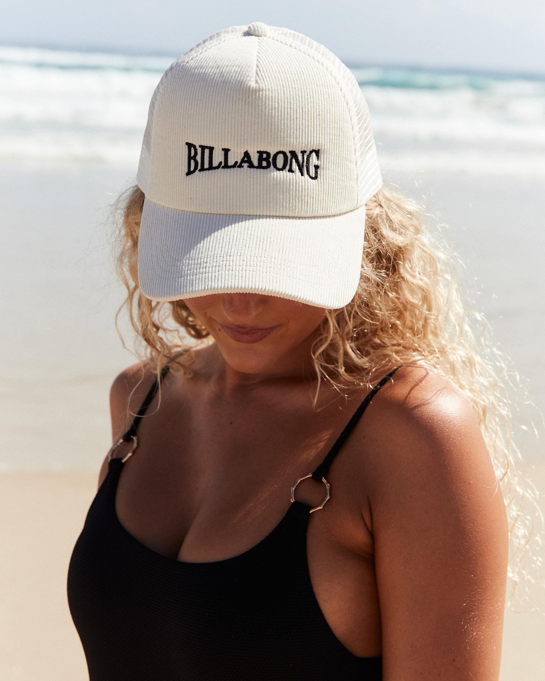 CB Across Waves Cord Trucker