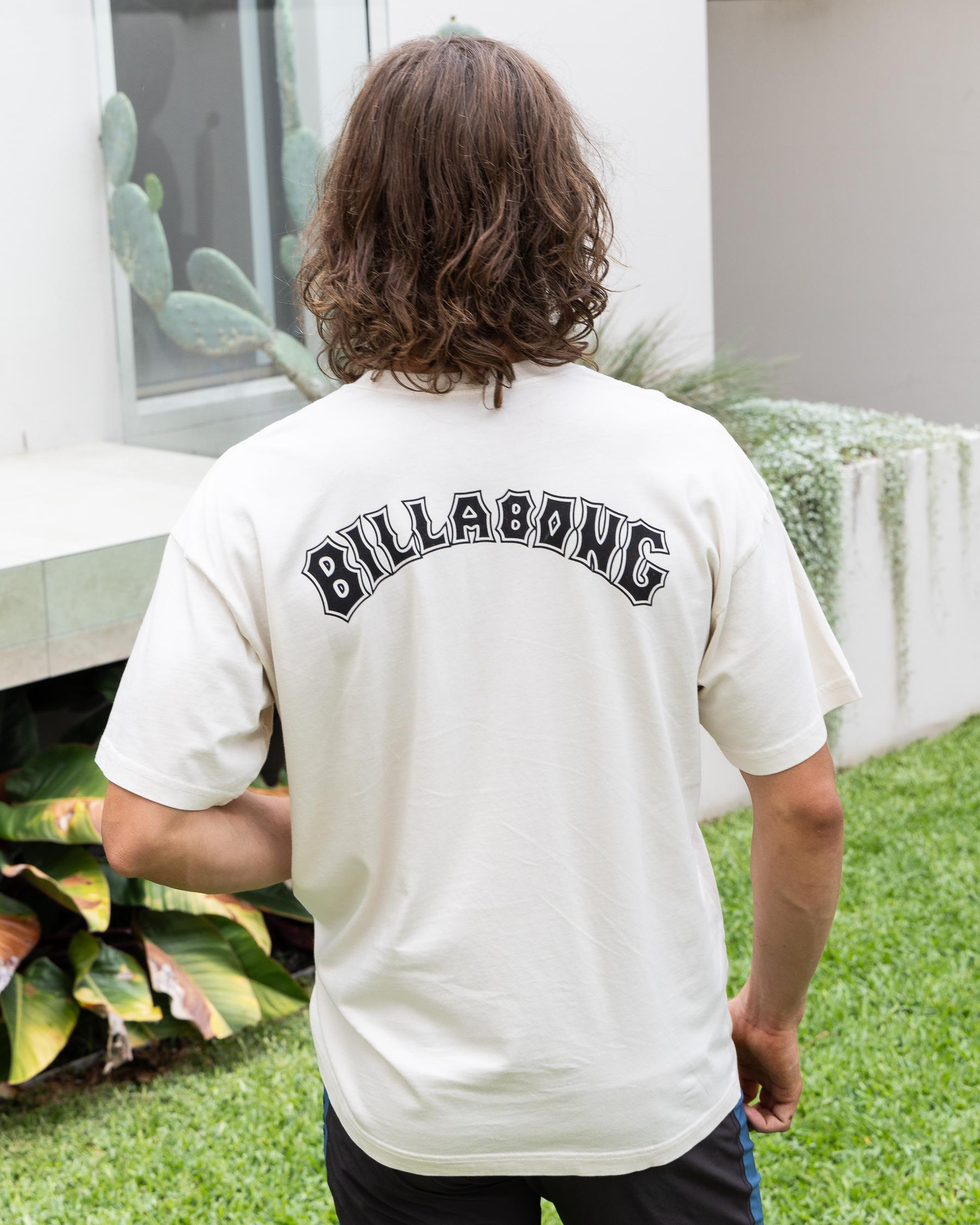 Arch Wave OG T-Shirt