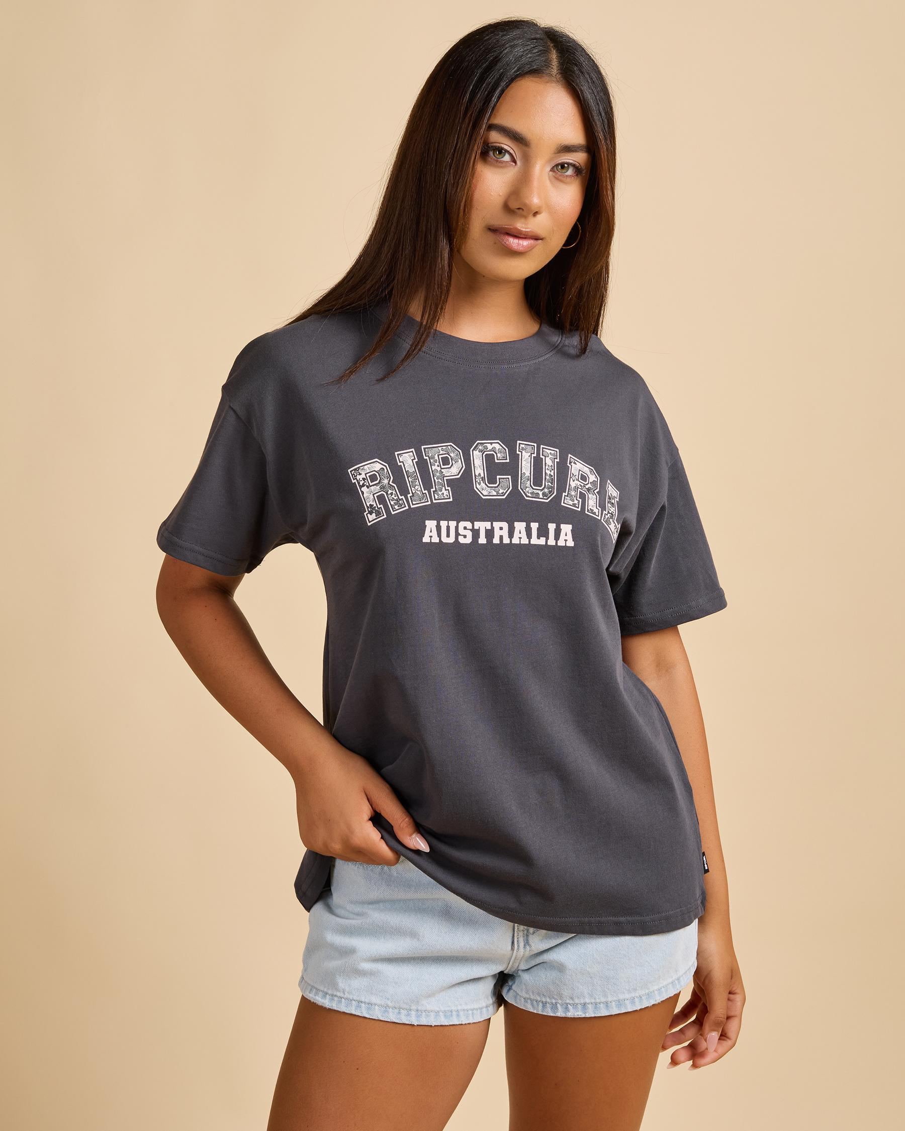 Varsity Relaxed Fit Desto T-Shirt