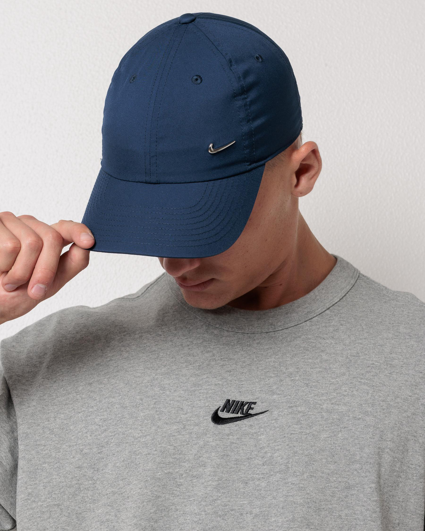 Swoosh Metallic Cap