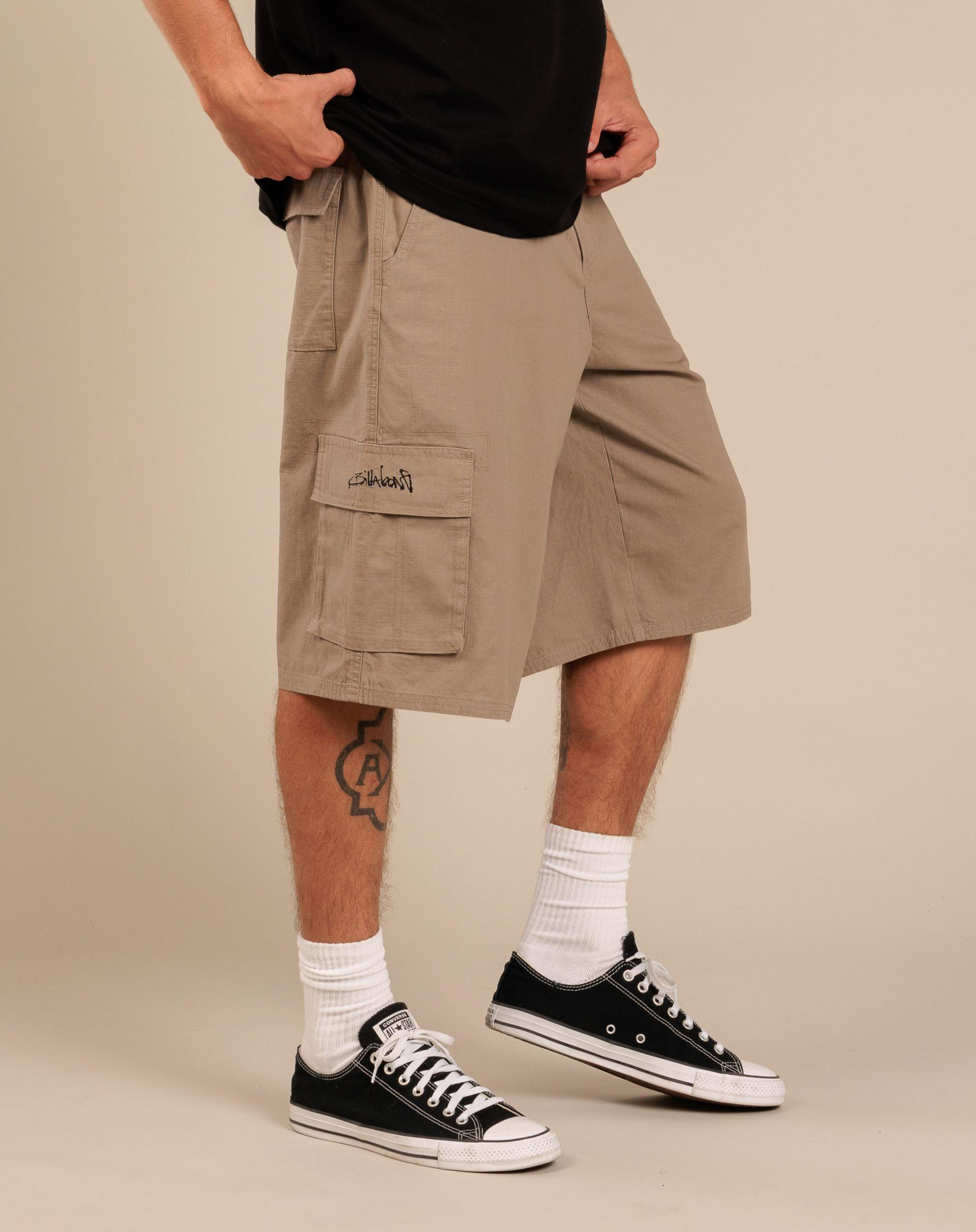 Script Cargo Shorts