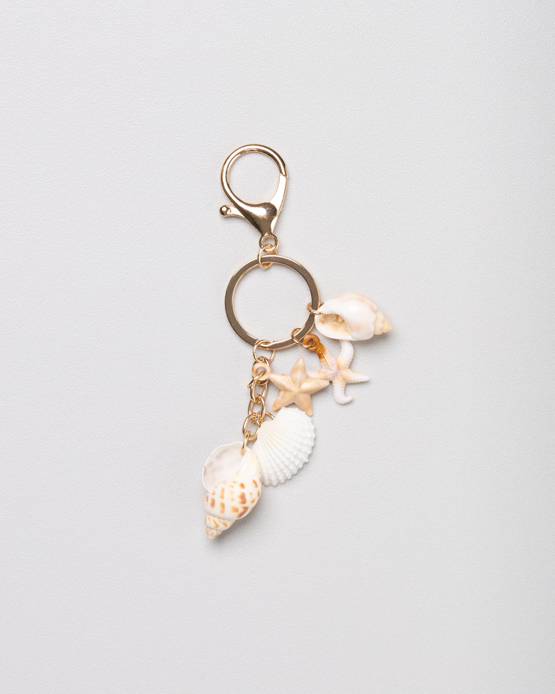 Avaric Shell Bag Charm